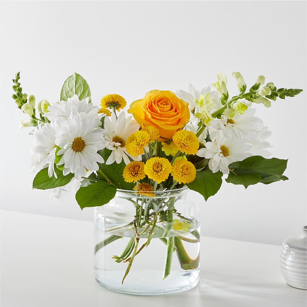 Sun Salutation Bouquet – Flowers By Karen Inc, Ocean Springs MS