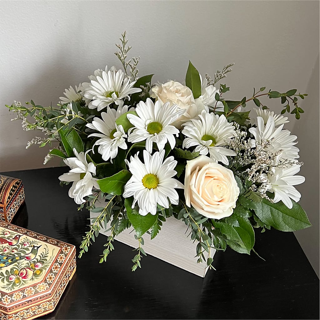 Fresh Linen Box Bouquet – Flowers By Karen Inc, Ocean Springs MS