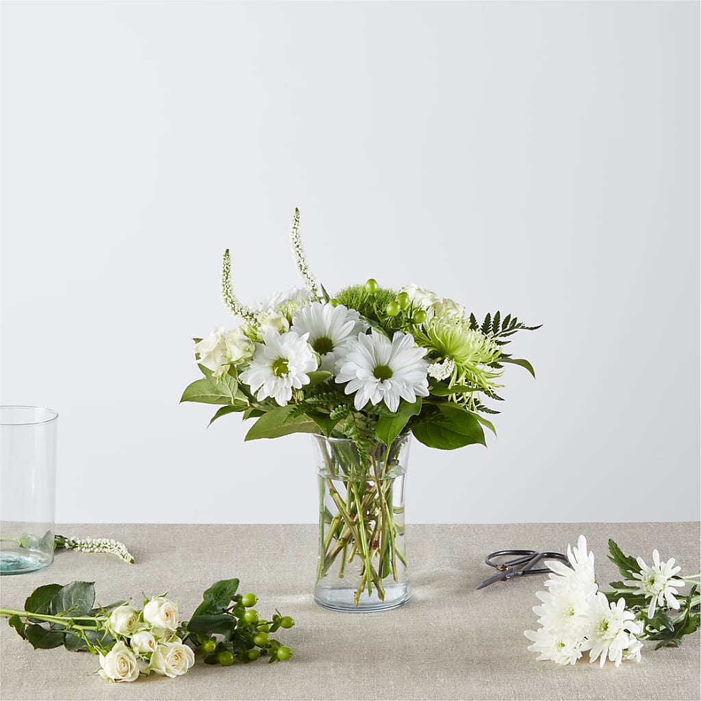 Irish Garden - A Florist Original – Flowers By Karen Inc, Ocean Springs MS
